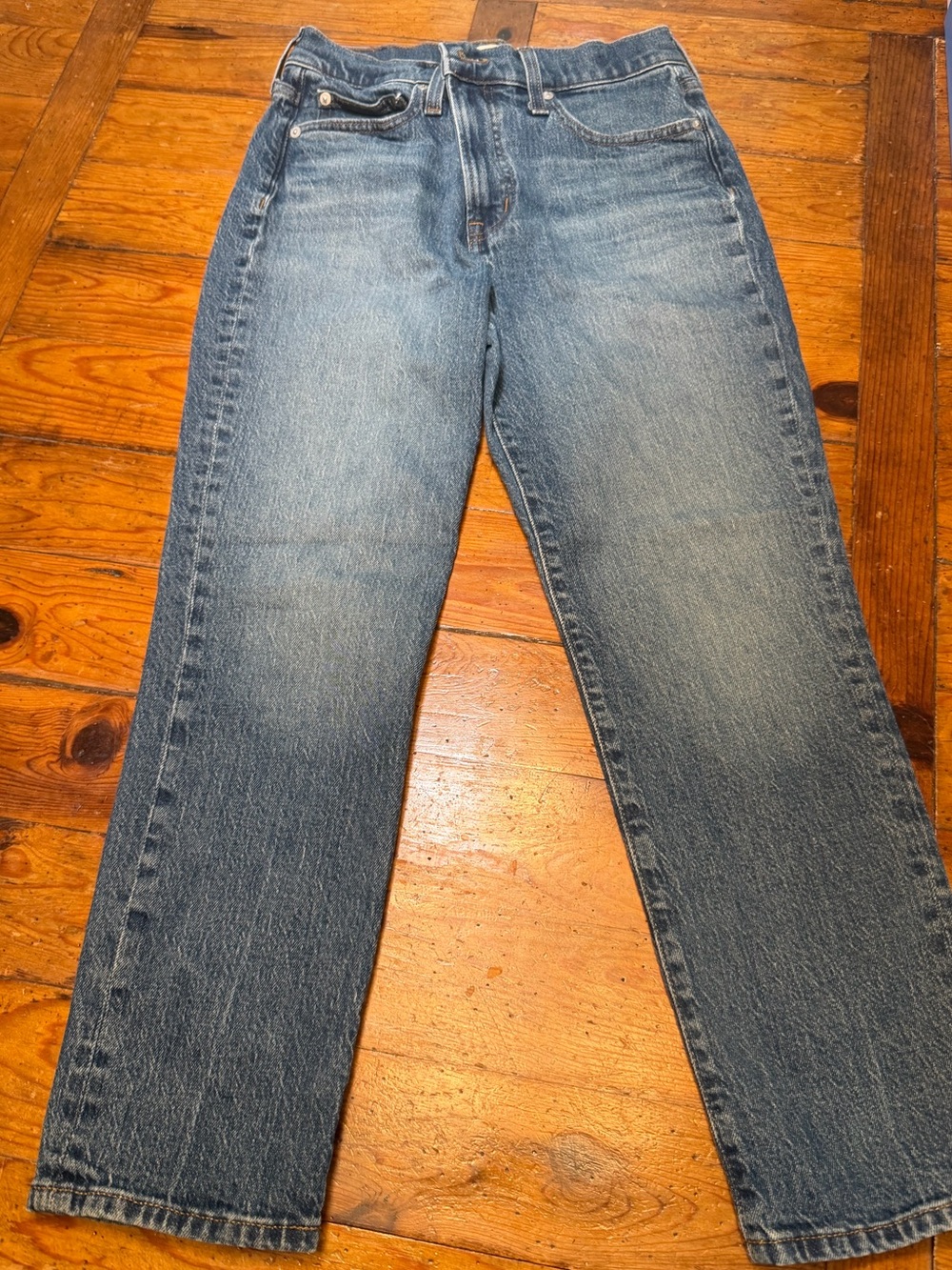 Madewell Straight Leg Jeans in Faded Blue Wash perfect vintage jean  size 27p